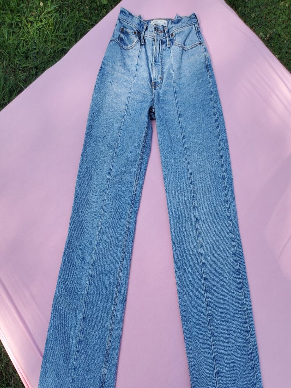ABERCROMBIE & FITCH THE 90's RELAXED CURVE LOVE JEANS